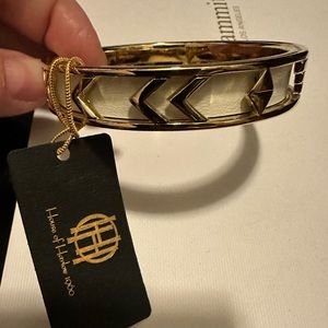 NWT House of Harlow Bangle
